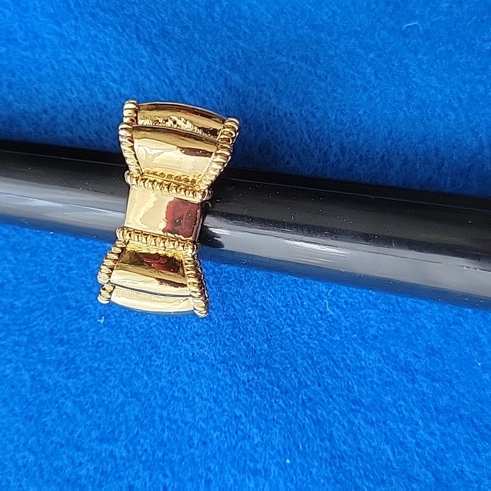 Kate Spade gold bow ring size 6